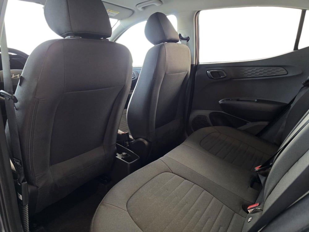 Hyundai i10 nuova a Pistoia (8)
