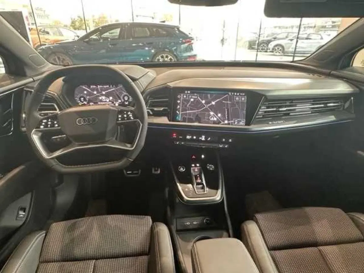 Audi Q4 nuova a Bologna (12)