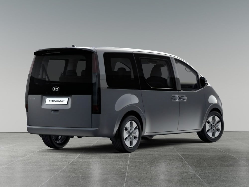 Hyundai Staria nuova a Cremona (3)
