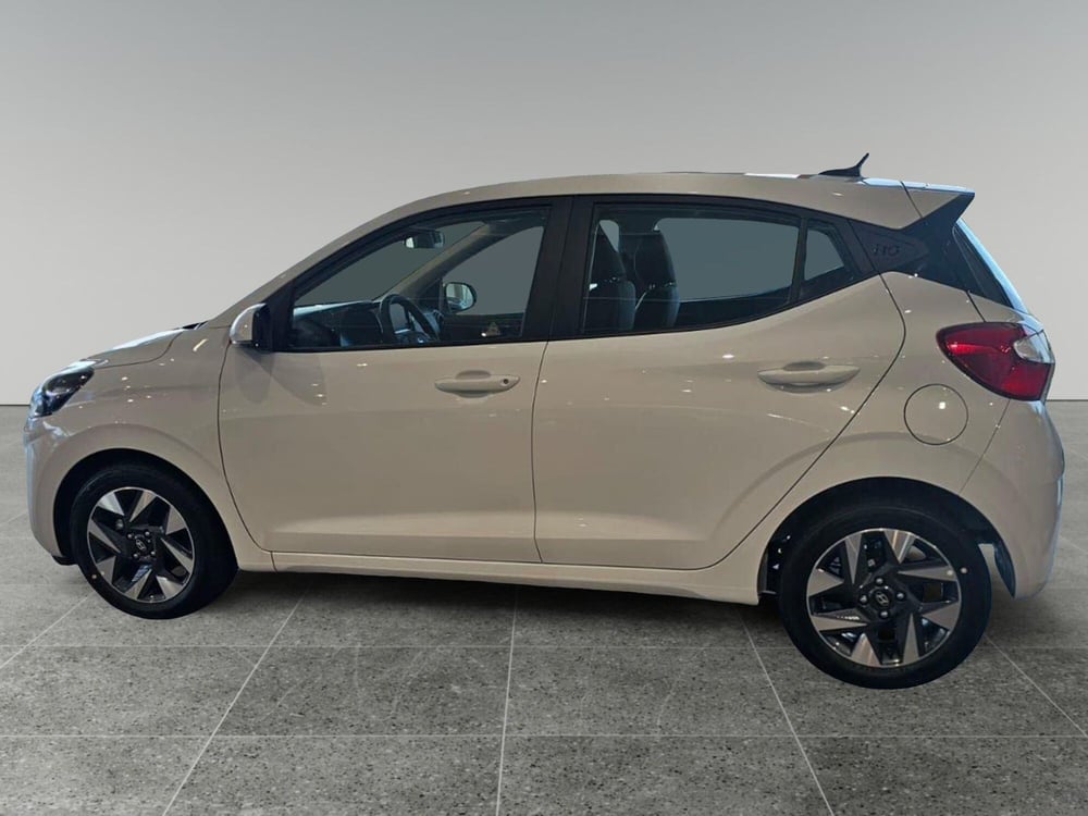 Hyundai i10 nuova a Cremona (4)