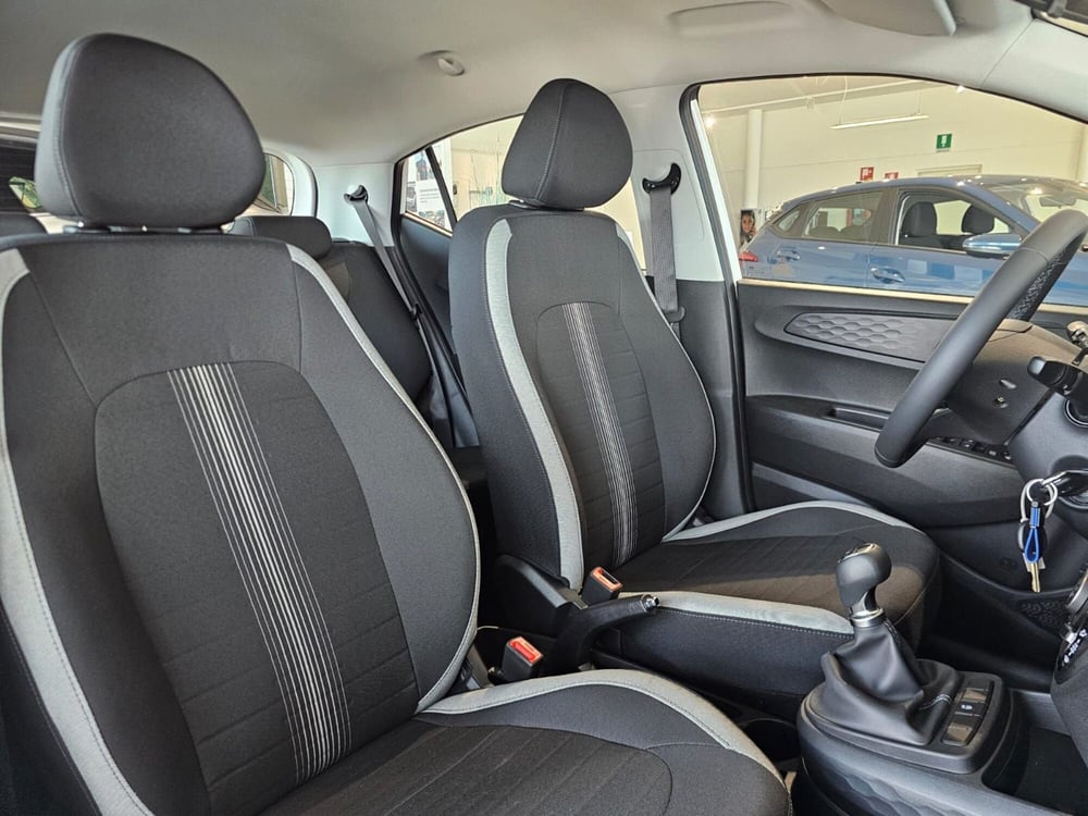 Hyundai i10 nuova a Cremona (7)