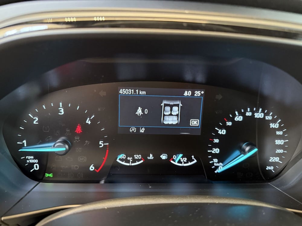 Ford Focus usata a Latina (18)
