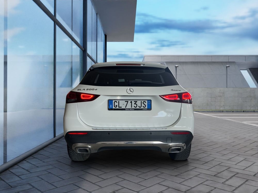 Mercedes-Benz GLA SUV usata a Cosenza (6)