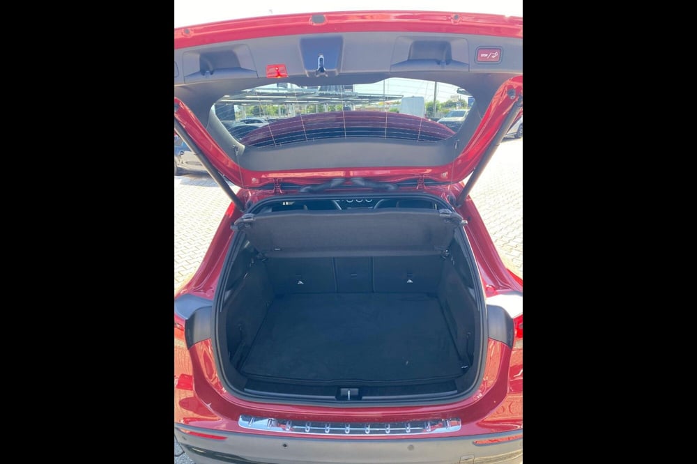 Mercedes-Benz GLA SUV usata a Chieti (8)