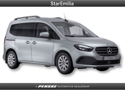 Mercedes-Benz Classe T T Long 180d Premium auto nuova a Casalecchio di Reno