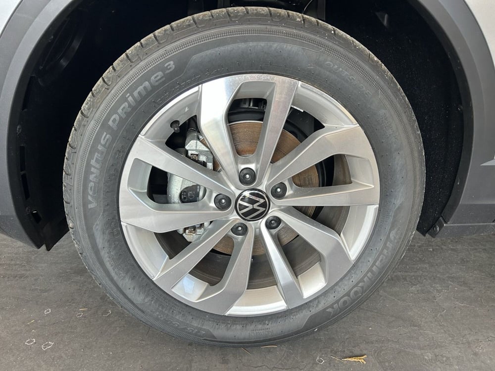 Volkswagen T-Roc nuova a Avellino (5)