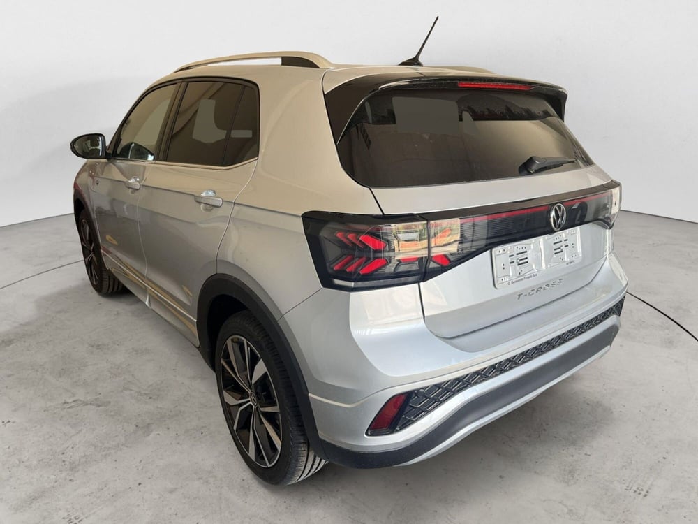 Volkswagen T-Cross nuova a Avellino (3)