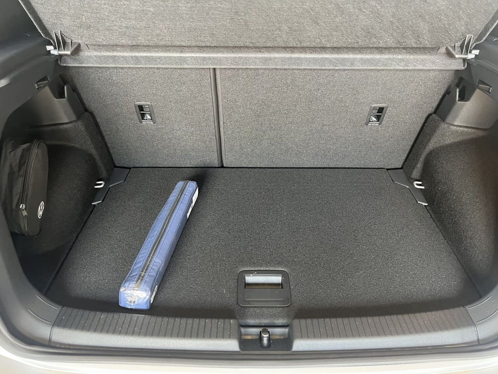 Volkswagen T-Cross nuova a Avellino (5)