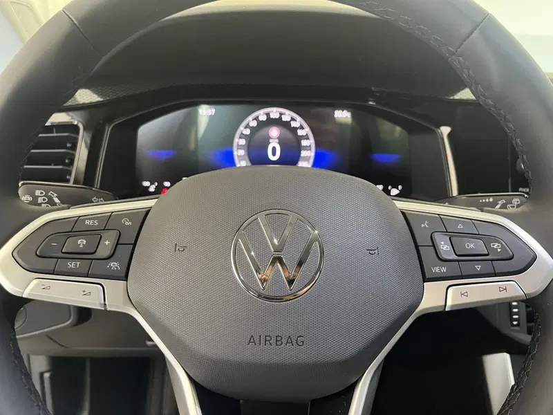 Volkswagen Taigo nuova a Avellino (10)