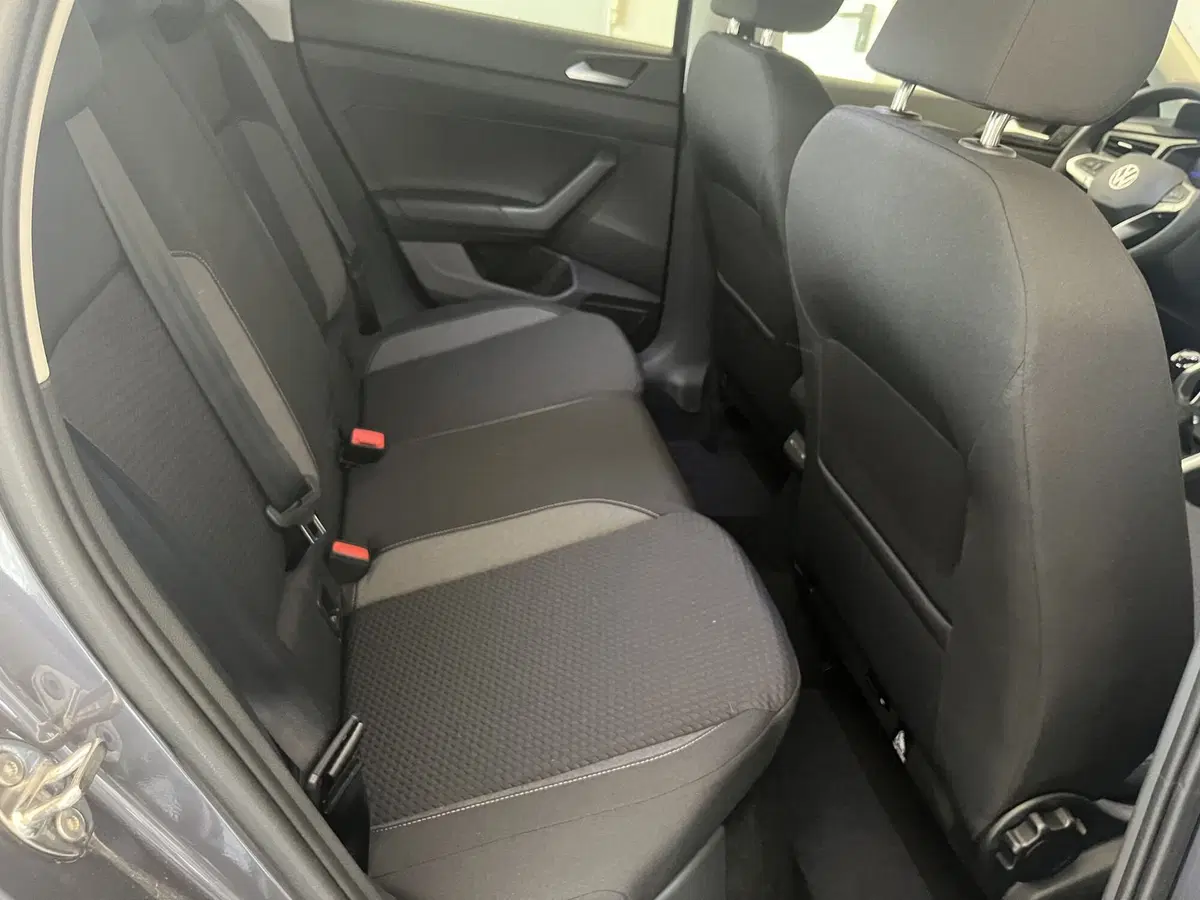 Volkswagen Taigo nuova a Avellino (19)