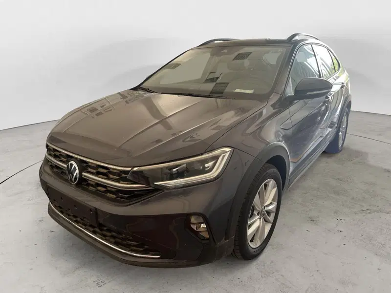 Volkswagen Taigo nuova a Avellino (2)