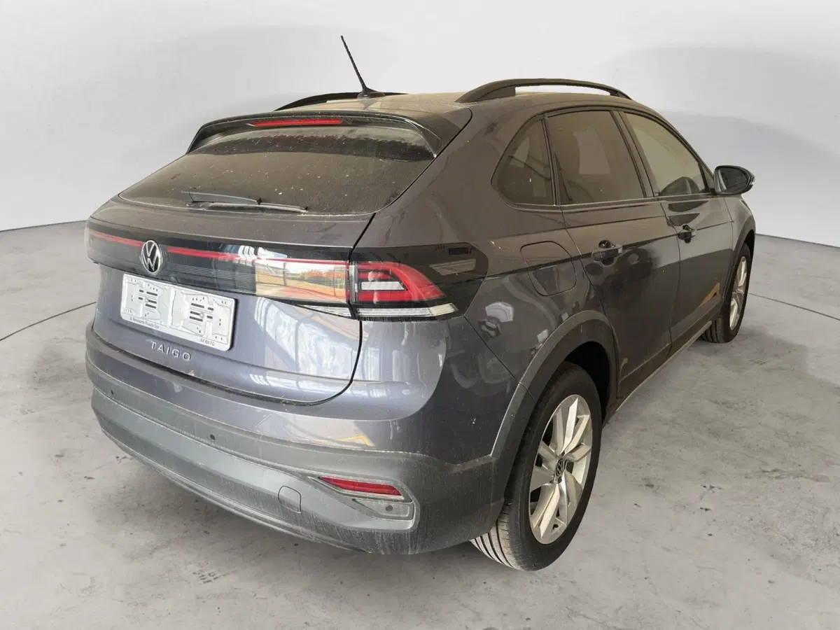 Volkswagen Taigo nuova a Avellino (4)