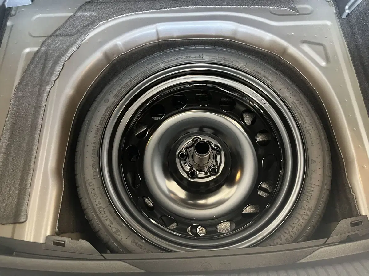 Volkswagen Taigo nuova a Avellino (7)