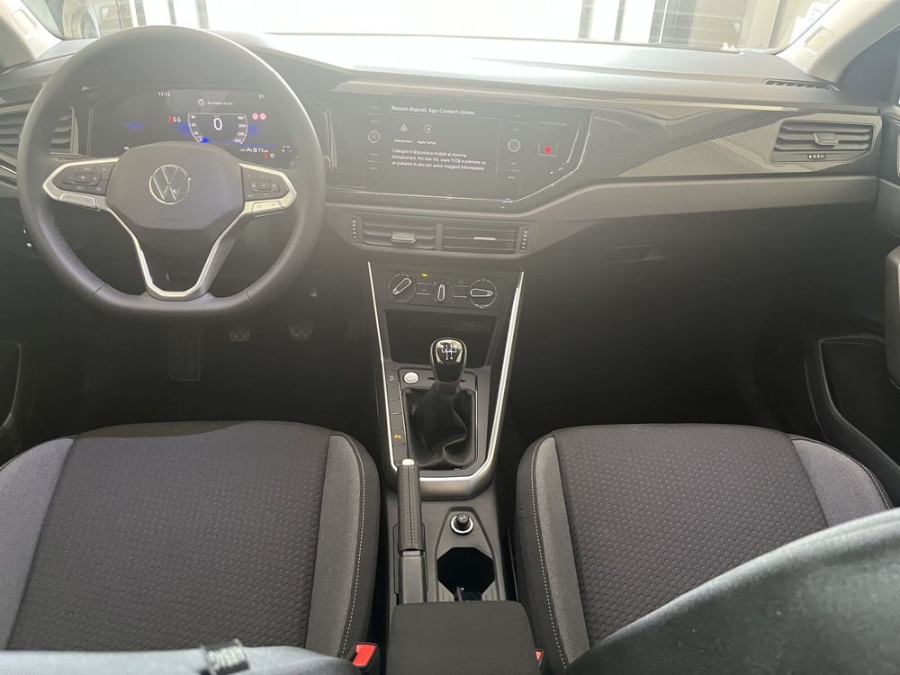 Volkswagen Taigo nuova a Avellino (16)