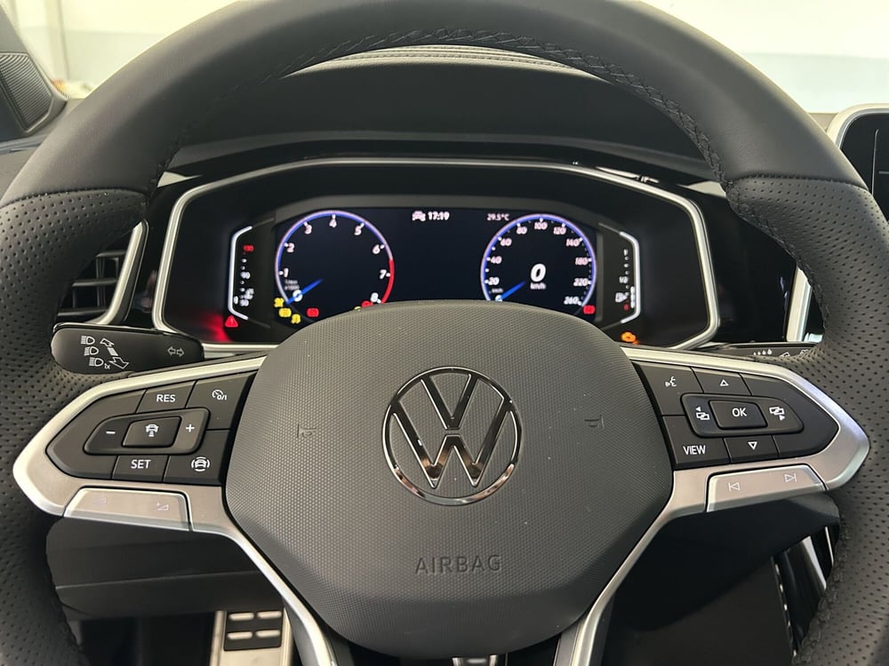 Volkswagen T-Roc nuova a Avellino (10)