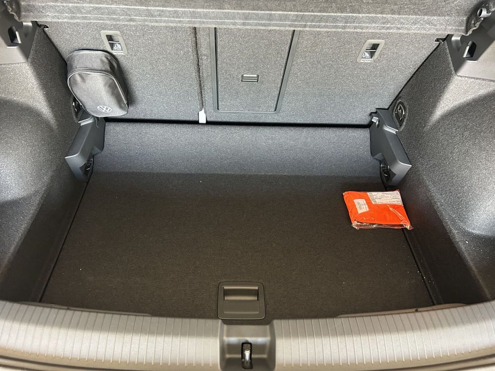 Volkswagen T-Roc nuova a Avellino (5)