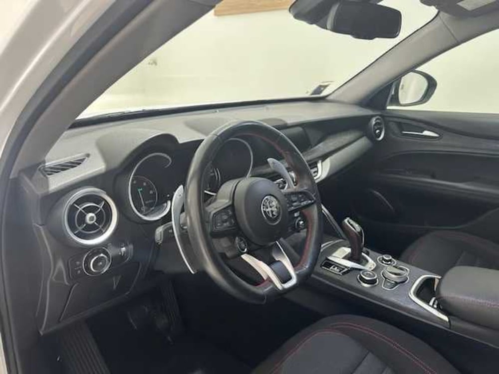 Alfa Romeo Stelvio usata a Treviso (10)