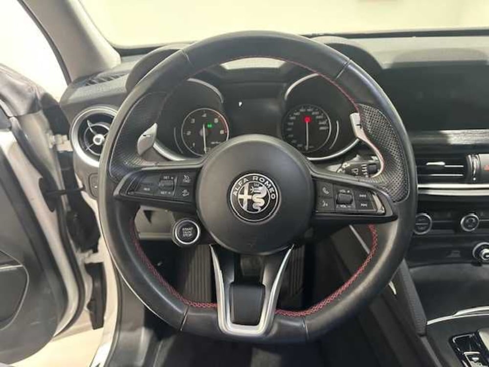Alfa Romeo Stelvio usata a Treviso (13)