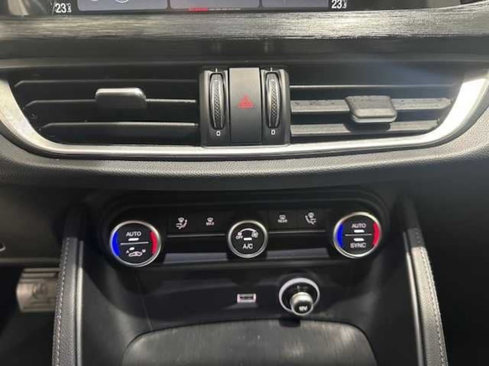 Alfa Romeo Stelvio usata a Treviso (16)