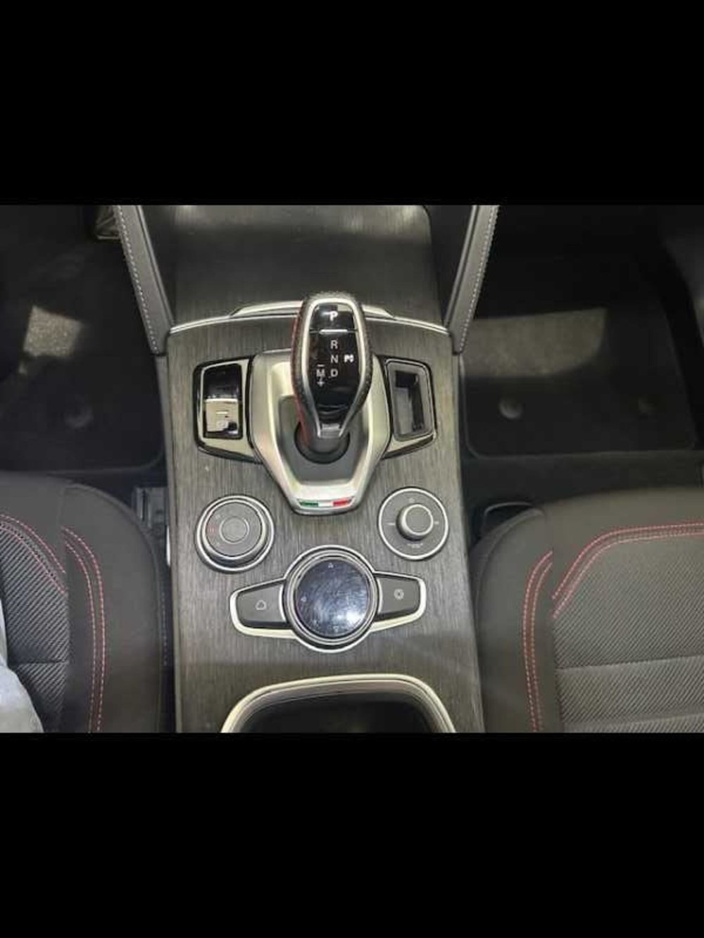 Alfa Romeo Stelvio usata a Treviso (17)