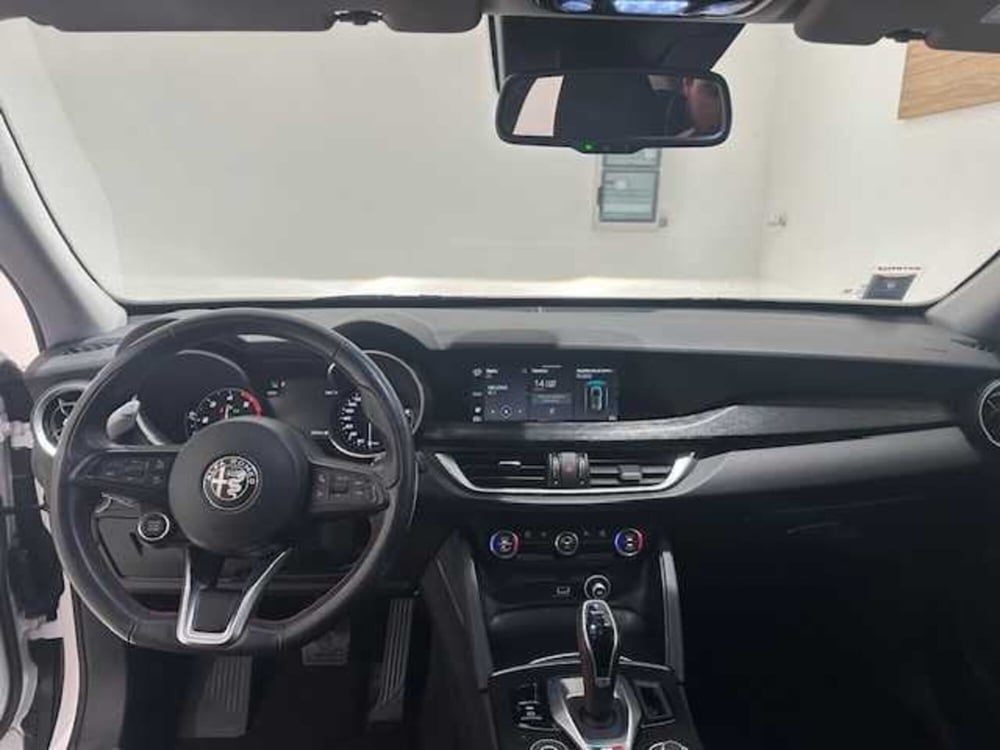 Alfa Romeo Stelvio usata a Treviso (9)
