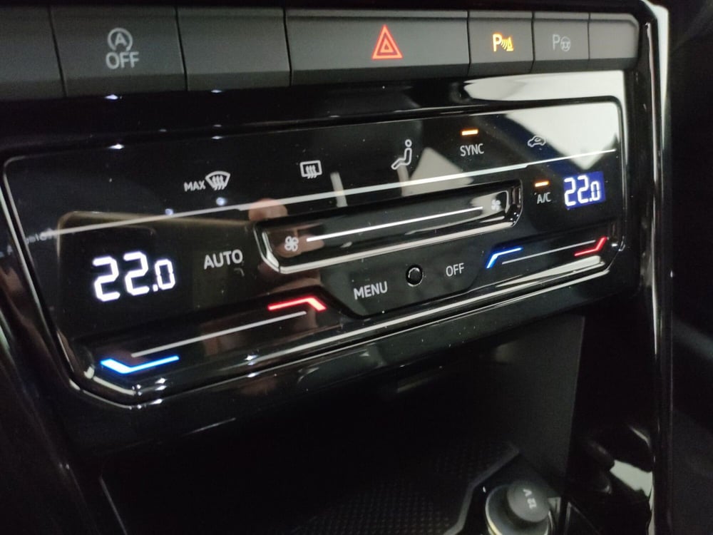Volkswagen T-Roc nuova a Napoli (18)