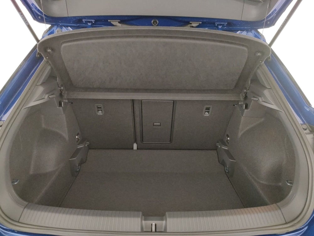Volkswagen T-Roc nuova a Napoli (19)