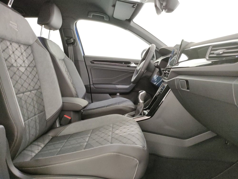 Volkswagen T-Roc nuova a Napoli (7)