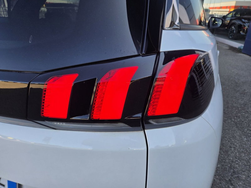 Peugeot 5008 usata a Cremona (20)