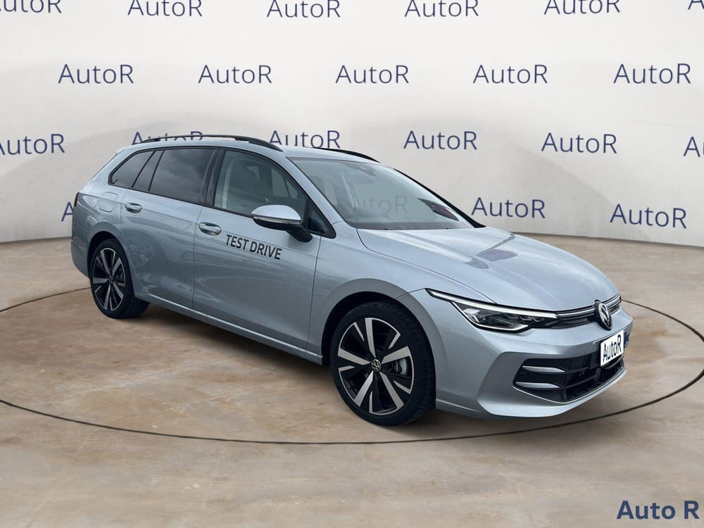 Volkswagen Golf Variant usata a Potenza (4)