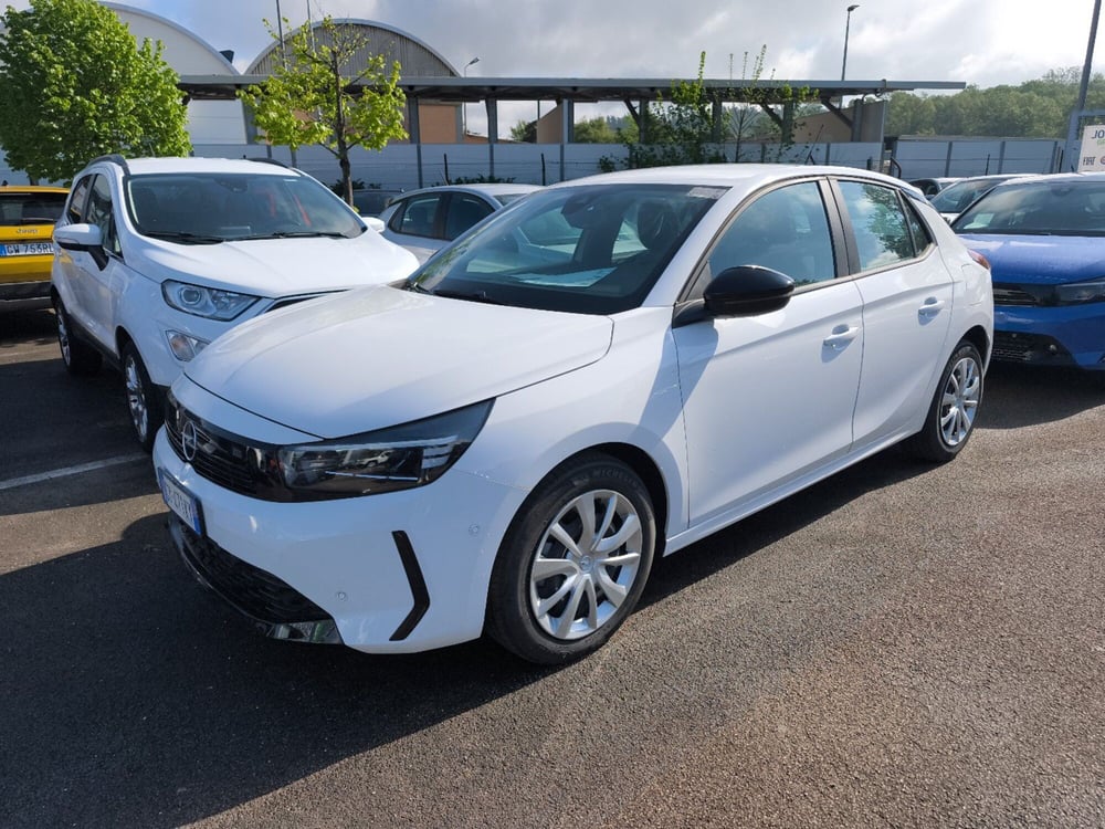 Opel Corsa nuova a Frosinone