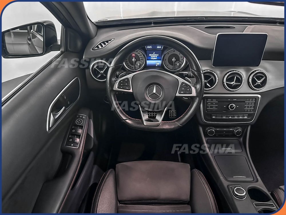 Mercedes-Benz GLA SUV usata a Milano (10)