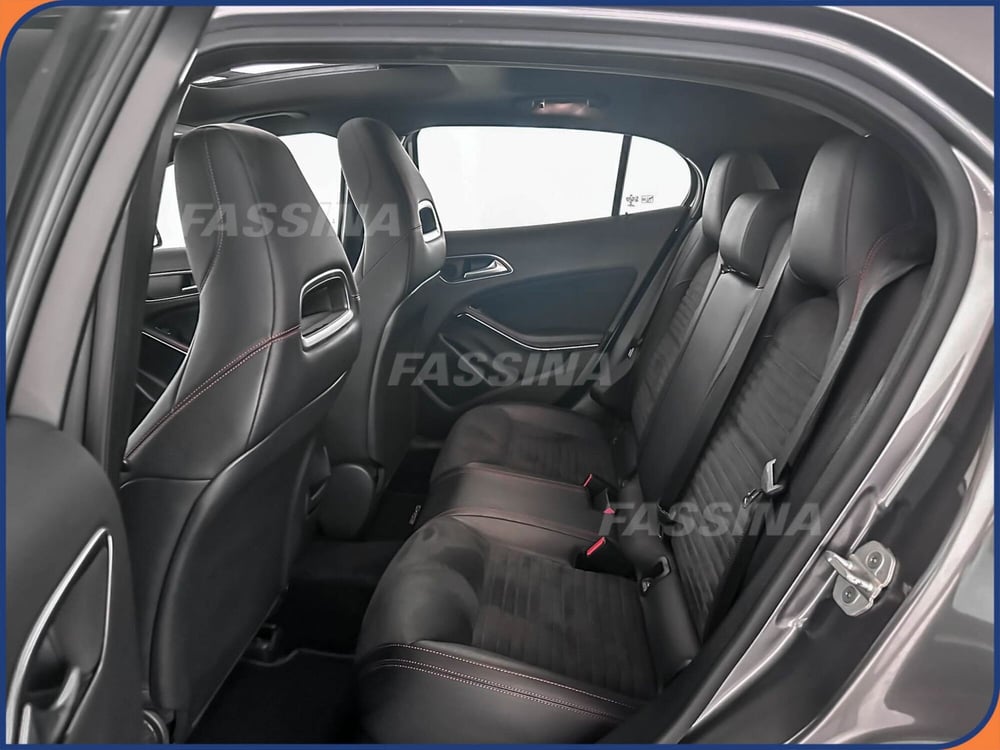 Mercedes-Benz GLA SUV usata a Milano (11)