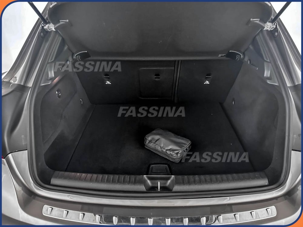 Mercedes-Benz GLA SUV usata a Milano (12)