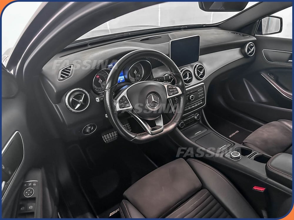 Mercedes-Benz GLA SUV usata a Milano (9)
