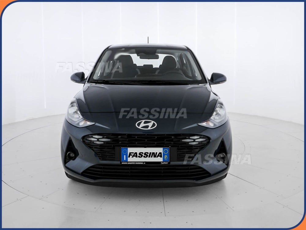Hyundai i10 nuova a Milano (2)