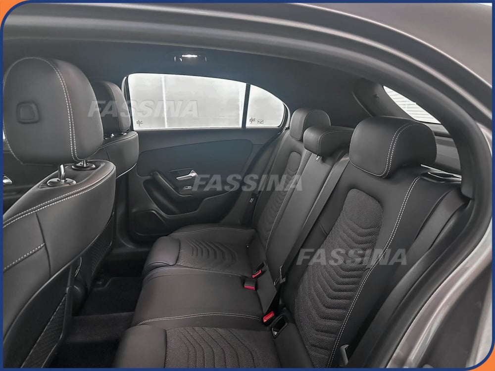 Mercedes-Benz Classe A usata a Milano (11)