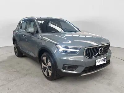 Volvo XC40 T4 Recharge Plug-in Hybrid Inscription Expression del 2020 usata a Monza