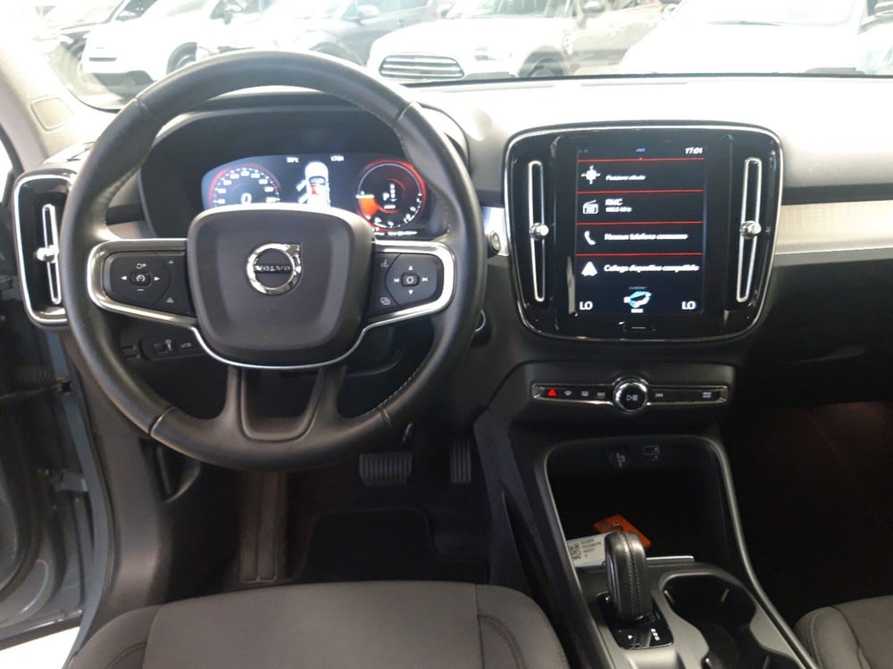 Volvo XC40 usata a Monza e Brianza (13)
