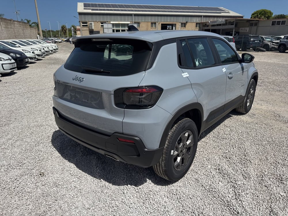 Jeep Avenger nuova a Palermo (15)