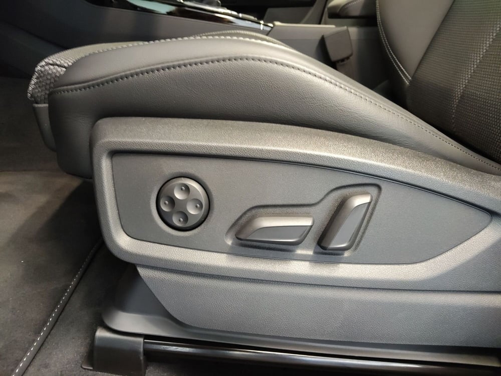 Audi Q5 Sportback nuova a Modena (13)