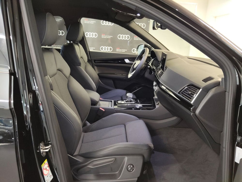 Audi Q5 Sportback nuova a Modena (16)