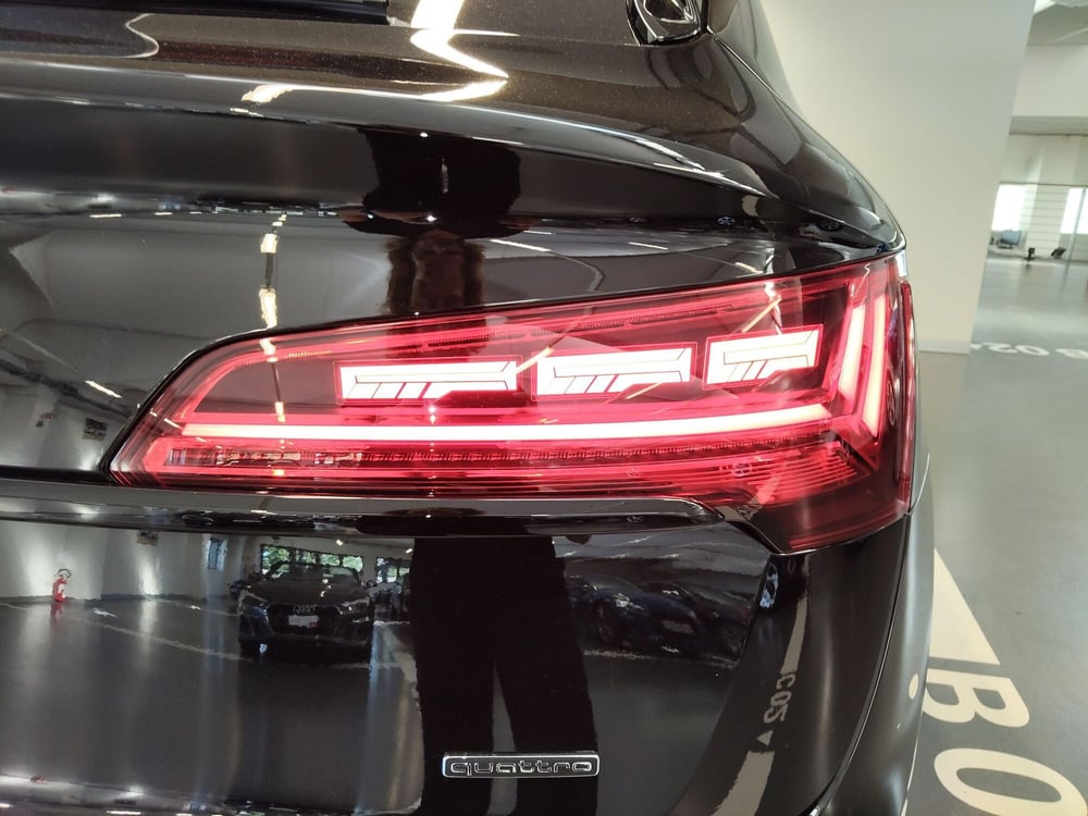 Audi Q5 Sportback nuova a Modena (20)