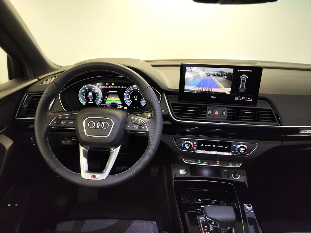 Audi Q5 Sportback nuova a Modena (7)