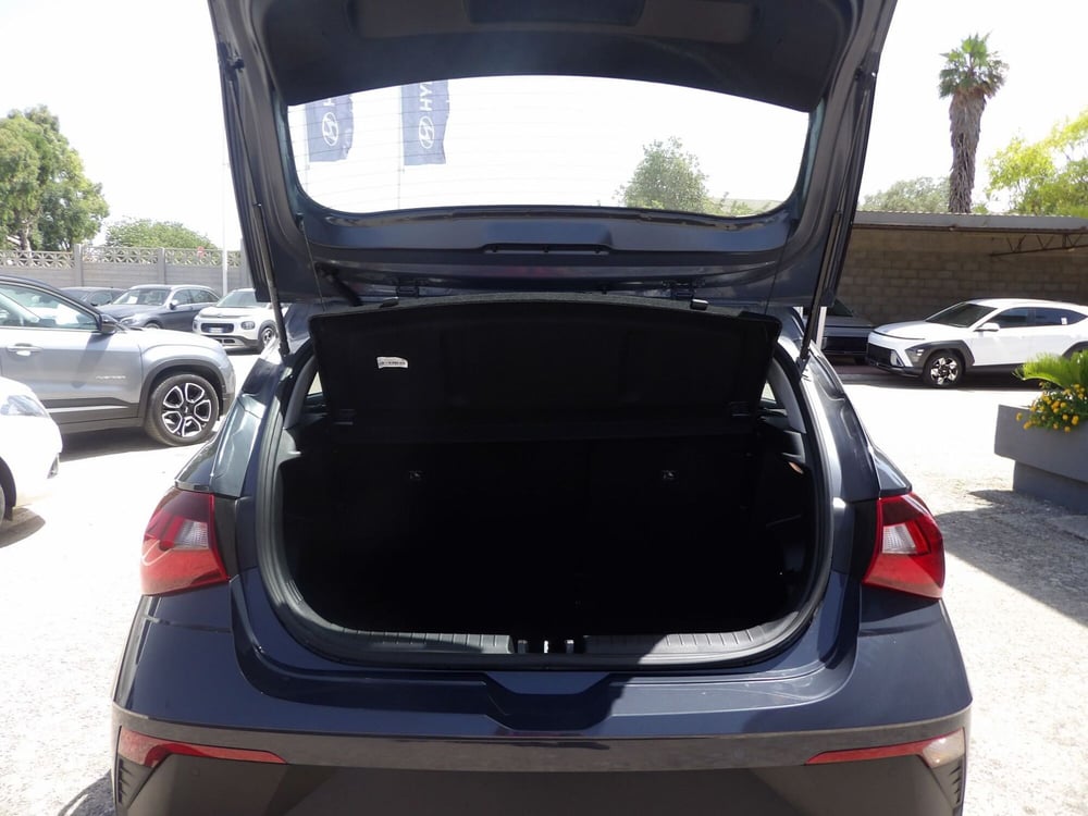 Hyundai i20 nuova a Catania (20)