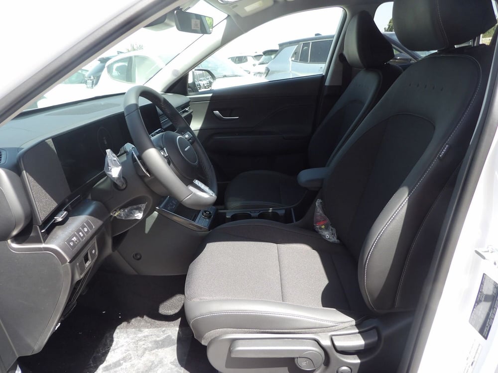 Hyundai Kona nuova a Catania (11)