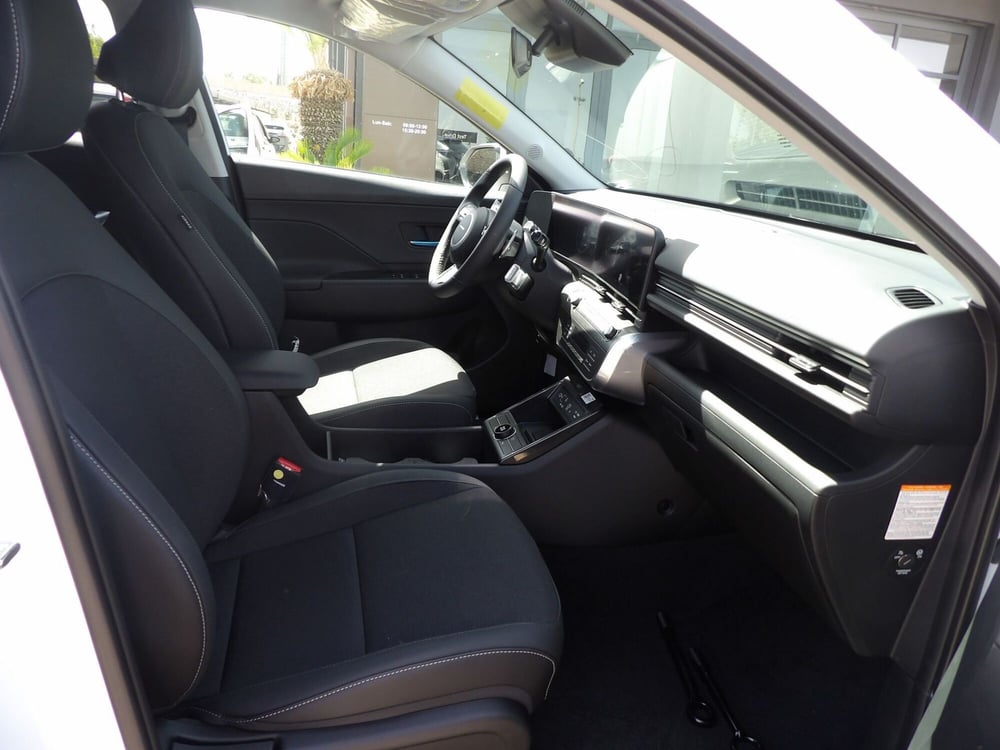 Hyundai Kona nuova a Catania (12)