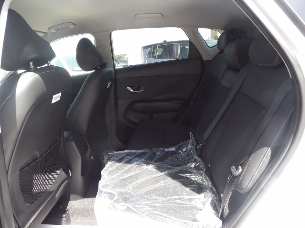 Hyundai Kona nuova a Catania (13)