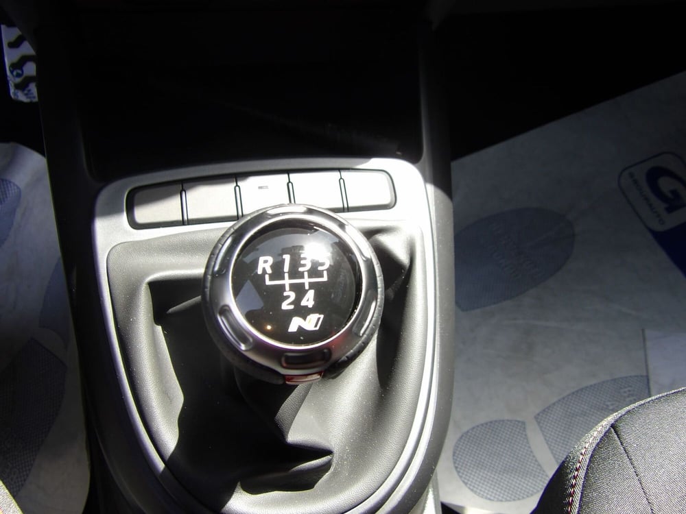 Hyundai i10 nuova a Catania (14)
