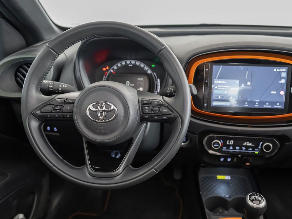 Toyota Aygo X usata a Foggia (10)